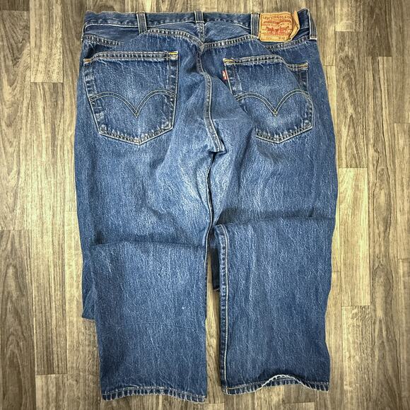 Levi’s 501 Straight Fit Jeans Blue Denim Button Fly 40x34 Made in Mexico - Picture 2 of 10